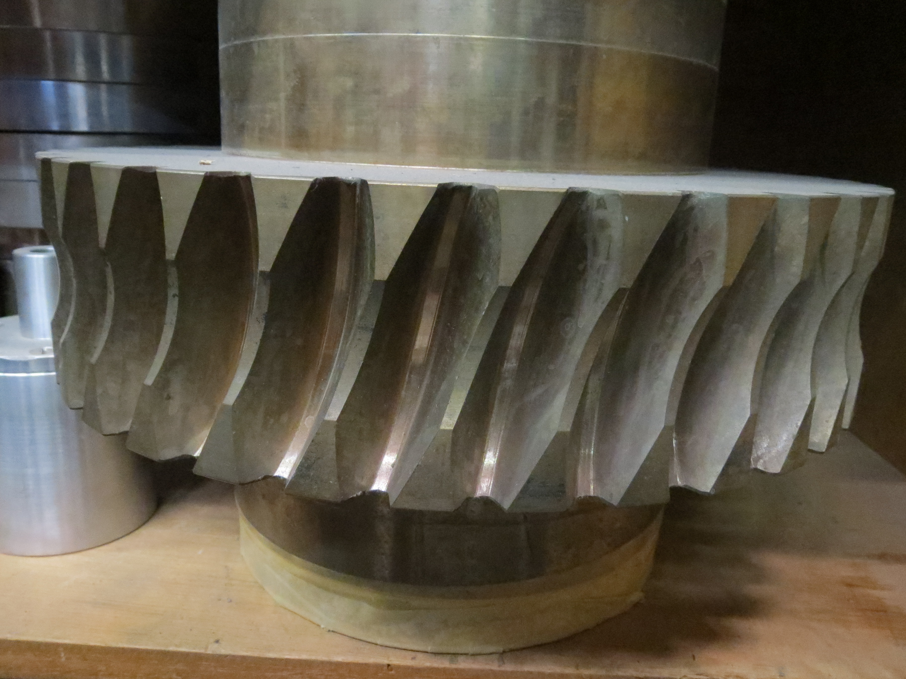 New_Worm_Gear_Spur_Spline_for_comparison_16Sept2015.JPG