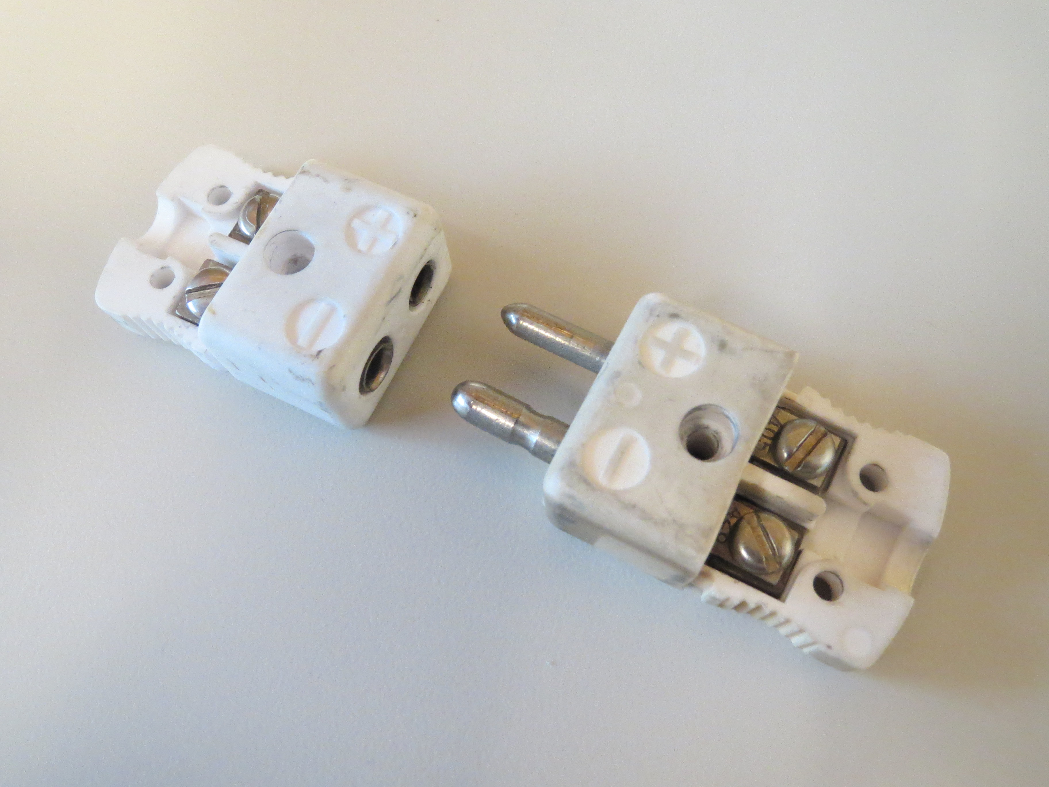 Thermocouple-style_connector_23Aug2013.JPG